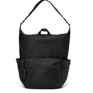 Black Lululemon backpack
